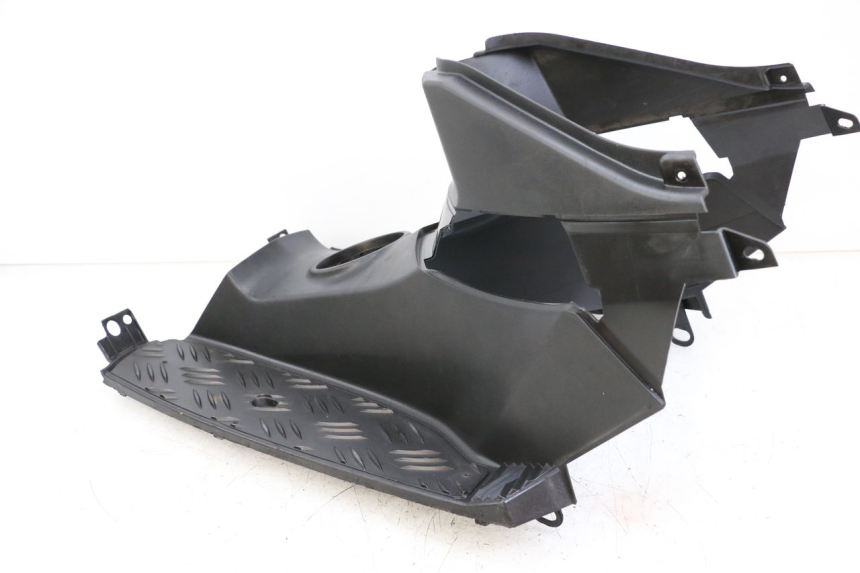 photo de TAPA REPOSAPIES PEUGEOT SPEEDFIGHT 4 2T 50 (2015 - 2019) - Detalles de los puntos de fijación