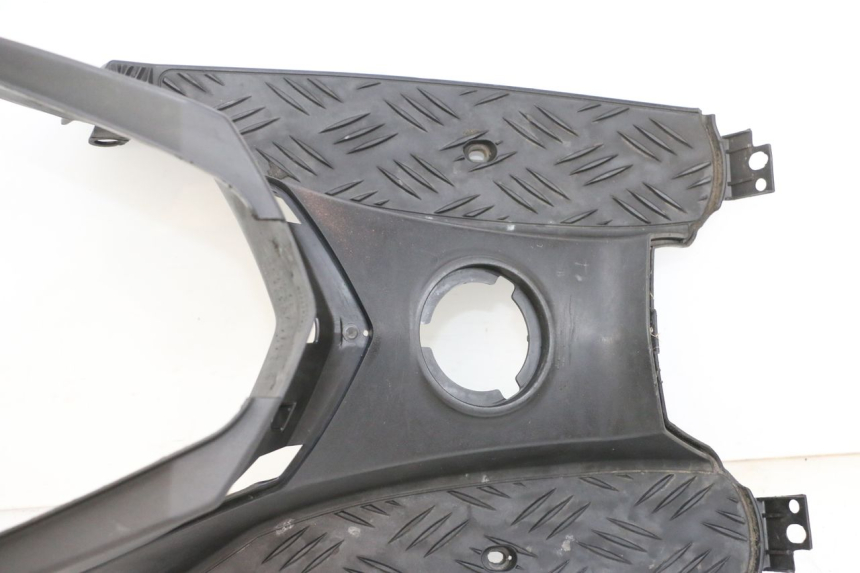 photo de TAPA REPOSAPIES PEUGEOT SPEEDFIGHT 4 4T EFI 50 (2021 - 2025) - Zoom calidad de ocasión