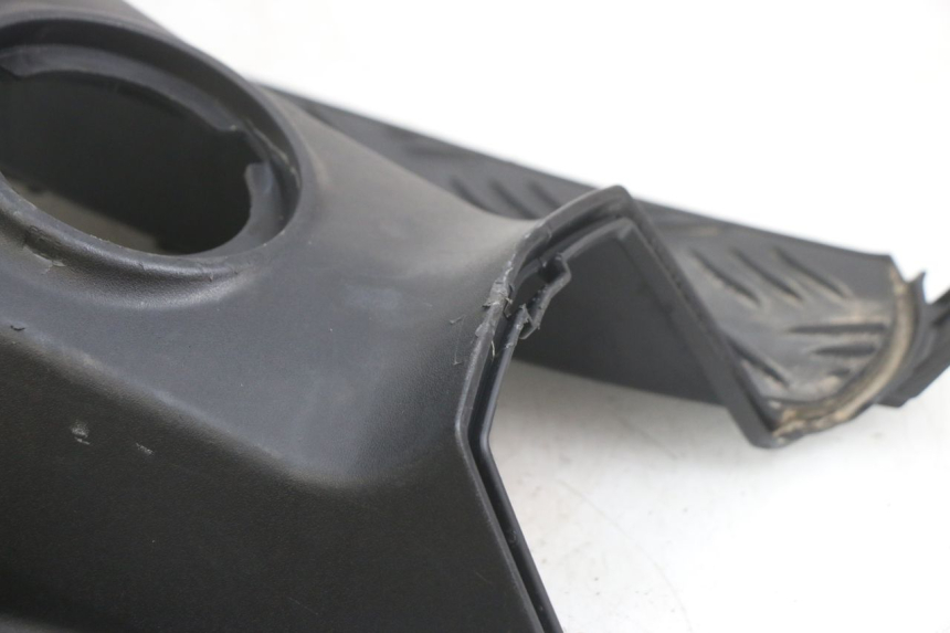 photo de ESTRIBO PEUGEOT SPEEDFIGHT 4 4T 50 (2015 - 2020) - Zoom estado de uso