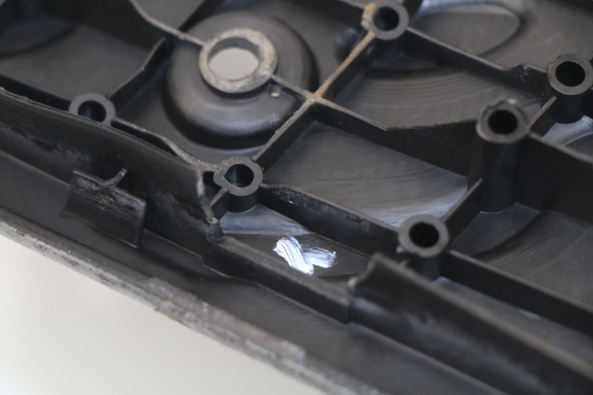 photo de TAPA REPOSAPIES PEUGEOT SPEEDFIGHT LC 50 (1996 - 2002) - Detalle de la pieza