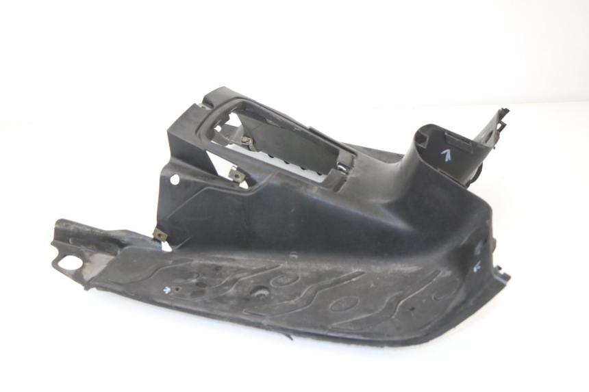 photo de TAPA REPOSAPIES PEUGEOT SPEEDFIGHT LC 50 (1996 - 2002) - Estado de la superficie y material