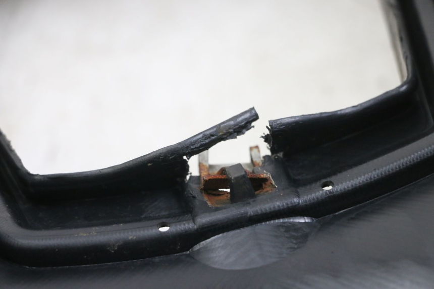 photo de ESTRIBO PEUGEOT SPEEDFIGHT 100 (1997 - 2007) - Zoom estado de uso