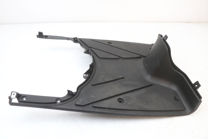 photo de TAPA REPOSAPIES APRILIA SR 2T 50 (2018 - 2022) - Zoom estado de uso