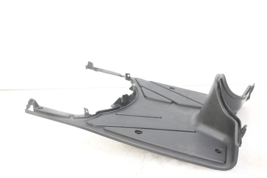 photo de TAPA REPOSAPIES APRILIA SR 2T 50 (2018 - 2022) - Detalles de los puntos de fijación