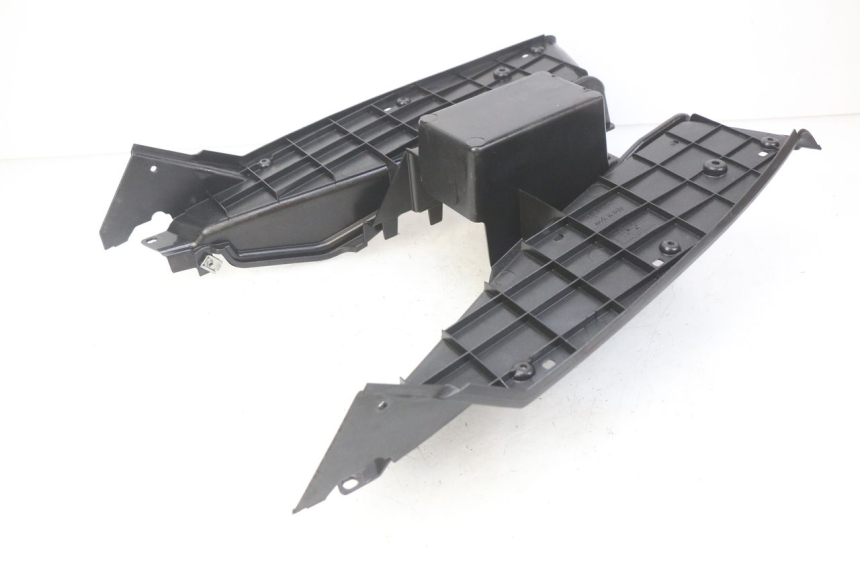 photo de ESTRIBO APRILIA SR R 2T LC 50 (2018 - 2021) - Zoom estado de uso