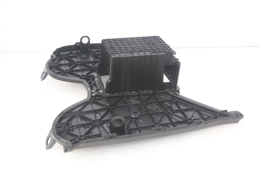 photo de ESTRIBO PEUGEOT STREETZONE 4T 50 (2018 - 2023) - Detalle de la pieza