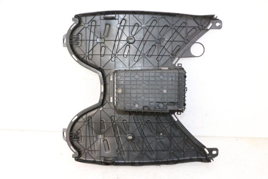 photo de TAPA REPOSAPIES PEUGEOT STREETZONE I NAKED 2T 50 (2018 - 2020) - Detalle de la pieza