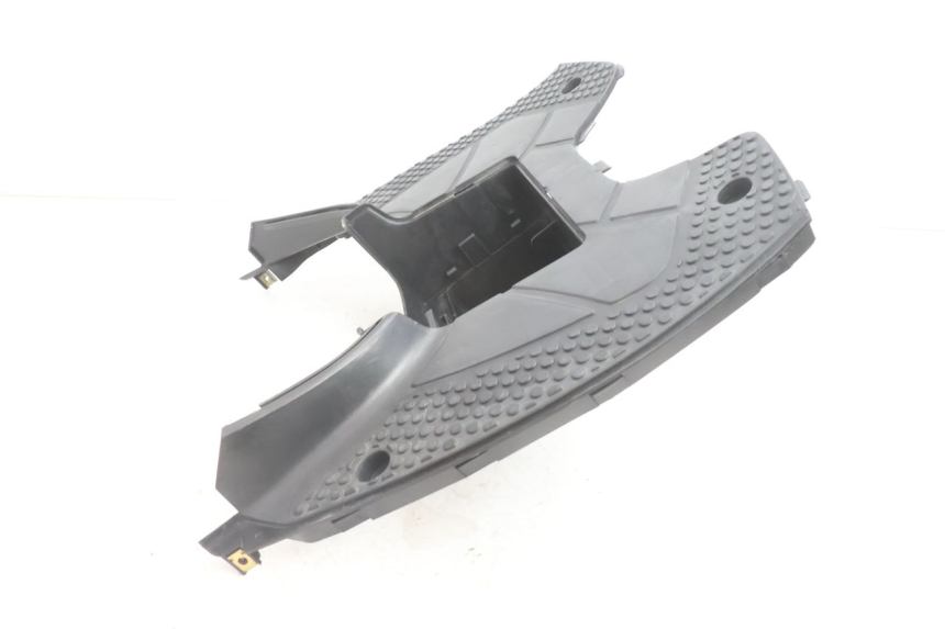 photo de TAPA REPOSAPIES KYMCO SUPER 8 2T 50 (2007 - 2013) - Otra perspectiva