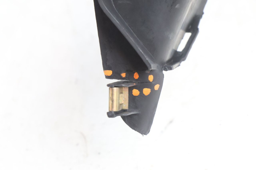 photo de TAPA REPOSAPIES KYMCO SUPER 8 2T 50 (2007 - 2013) - Recambio usado revisado