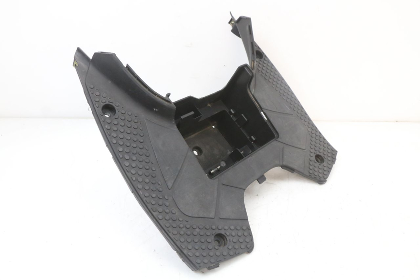 photo de TAPA REPOSAPIES KYMCO SUPER 8 4T 50 (2018 - 2020) - Zoom estado de uso