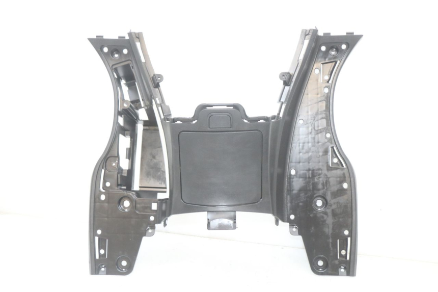 photo de TAPA REPOSAPIES SUZUKI BURGMAN 125 (2018 - 2021) - Vista principal