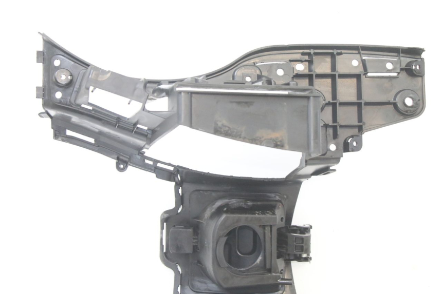 photo de TAPA REPOSAPIES SUZUKI BURGMAN 125 (2015 - 2017) - Recambio usado revisado