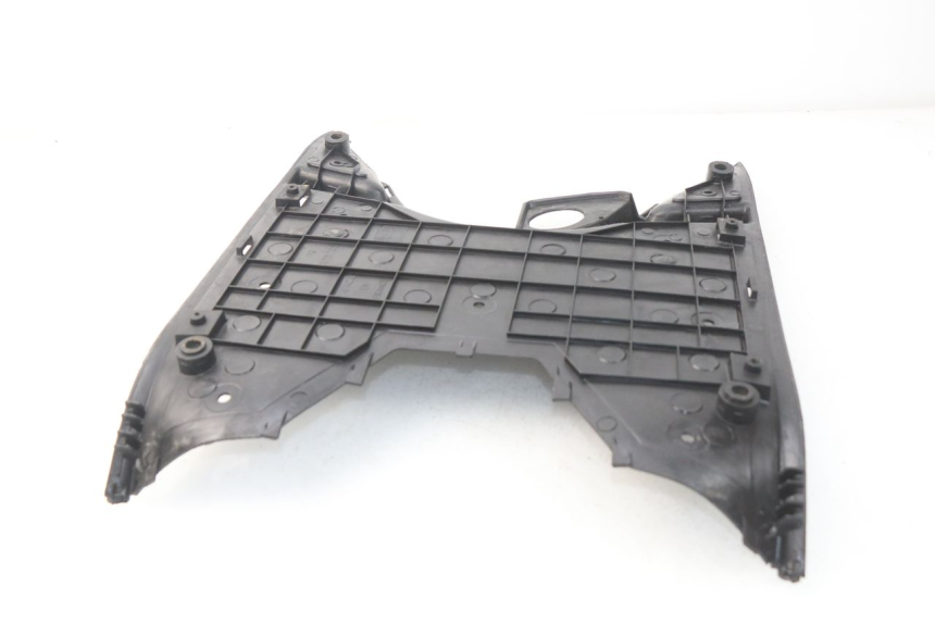 photo de TAPA REPOSAPIES PEUGEOT SV 50 (1992 - 2004) - Primer plano técnico