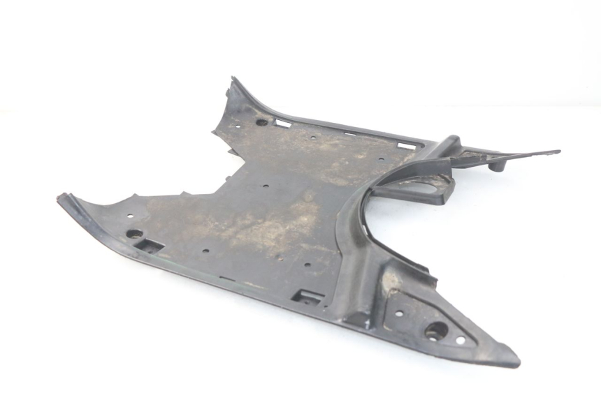 photo de TAPA REPOSAPIES PEUGEOT SV 80 (1993 - 1997) - Estado de la superficie y material