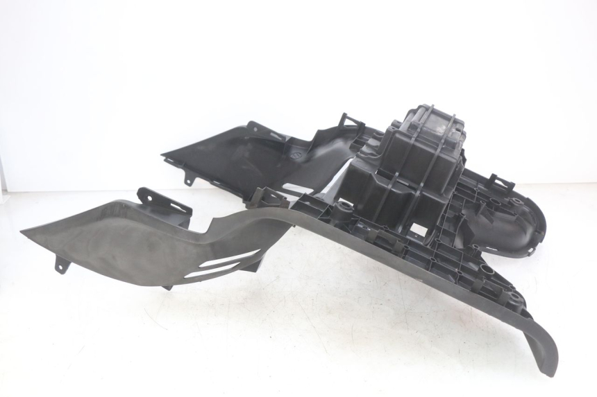 photo de ESTRIBO SYM SYMPHONY 125 (2009 - 2015) - Primer plano técnico