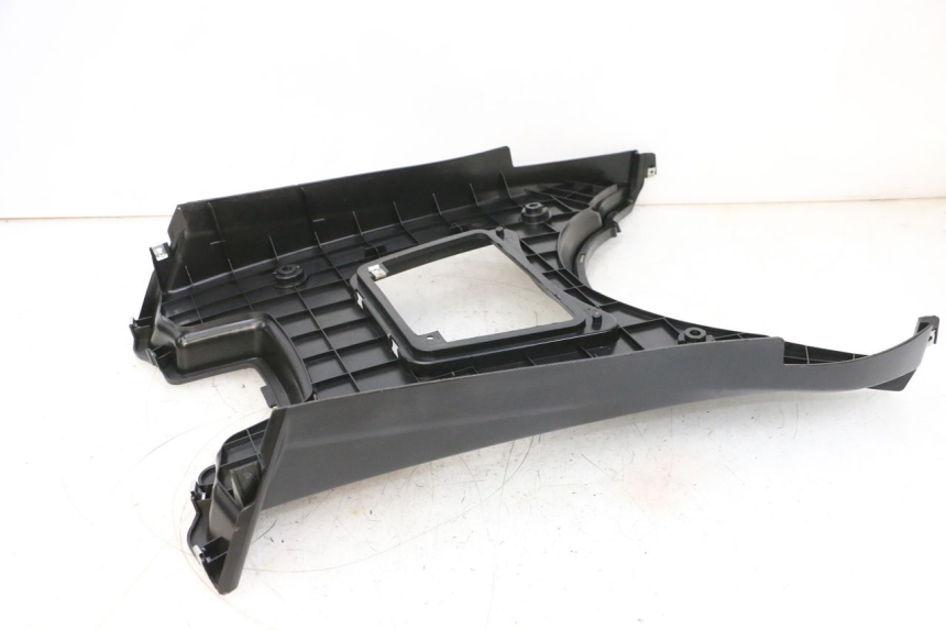 photo de TAPA REPOSAPIES NECO TEMPO 4T 50 (2022 - 2026) - Zoom estado de uso