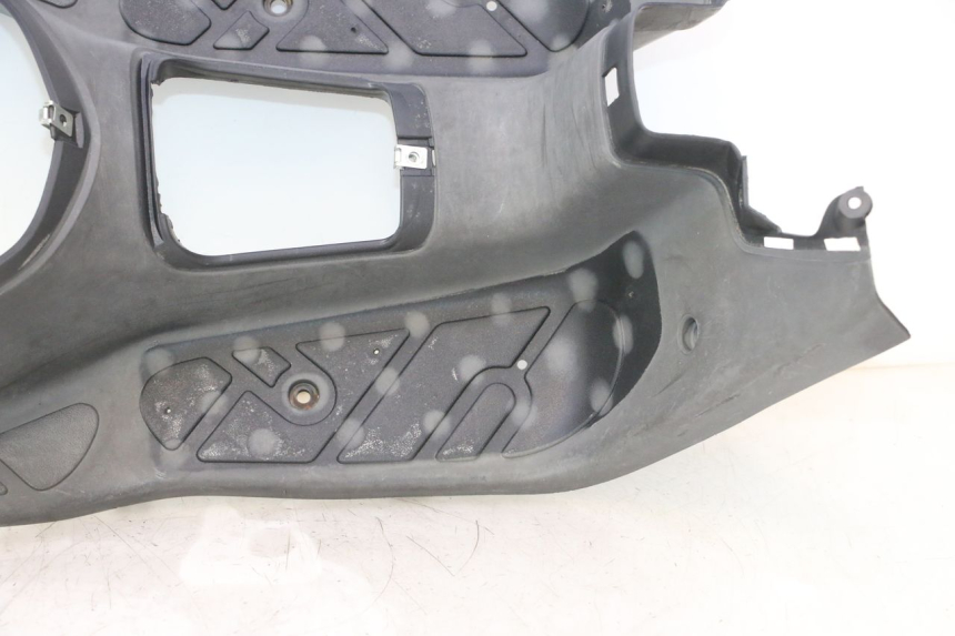 photo de TAPA REPOSAPIES PEUGEOT TKR TREKKER FURIOUS 50 (2005 - 2014) - Ángulo de visión alternativo