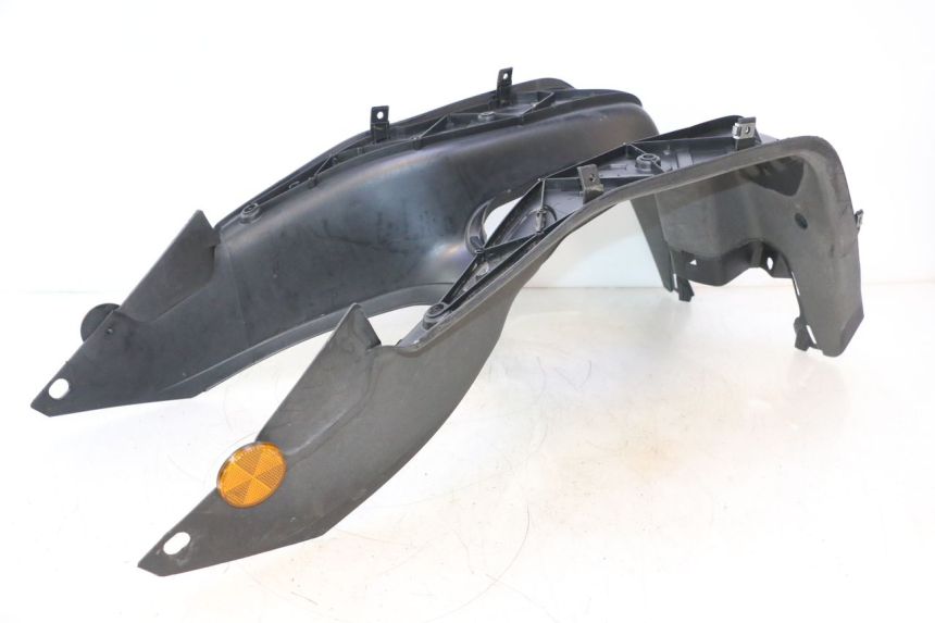 photo de TAPA REPOSAPIES PEUGEOT TKR TREKKER FURIOUS 50 (2005 - 2014) - Zoom estado de uso