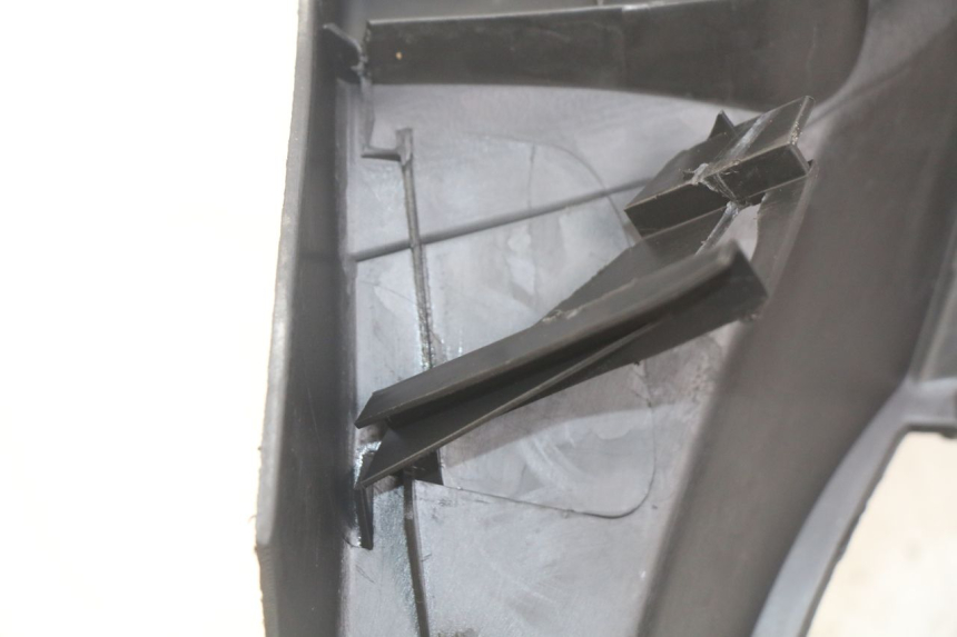 photo de ESTRIBO PEUGEOT TWEET 4T 50 (2010 - 2014) - Detalles de los puntos de fijación