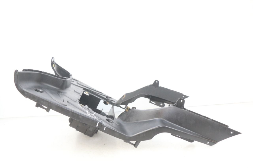 photo de TAPA REPOSAPIES PEUGEOT TWEET ACTIVE 4T 50 (2018 - 2022) - Detalles de los puntos de fijación