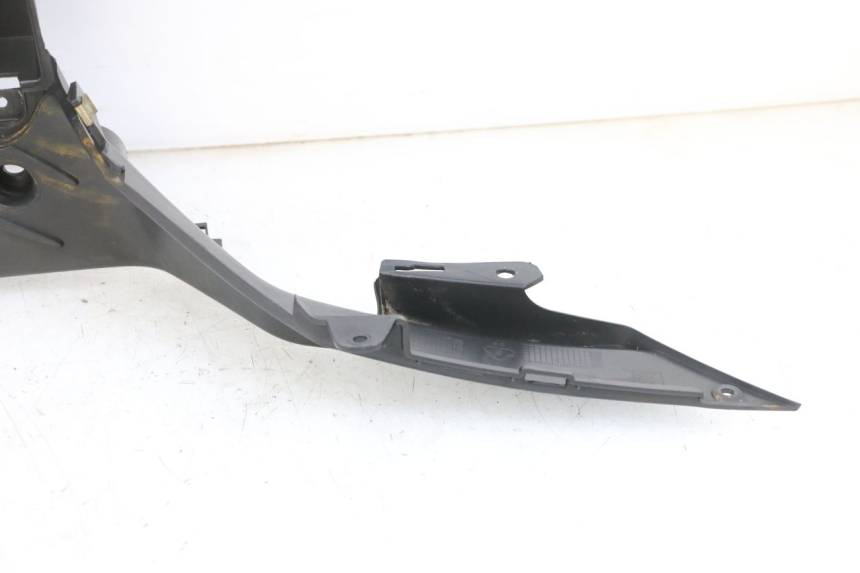 photo de TAPA REPOSAPIES PEUGEOT TWEET PRO EFI 4T 50 (2021 - 2022) - Características distintivas