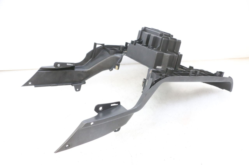 photo de TAPA REPOSAPIES PEUGEOT TWEET PRO EFI 4T 50 (2021 - 2022) - Otra perspectiva