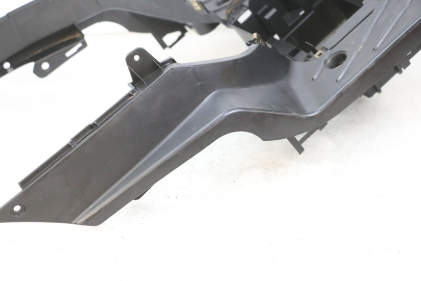 photo de TAPA REPOSAPIES PEUGEOT TWEET PRO EFI 4T 50 (2021 - 2022) - Marcados y referencias originales