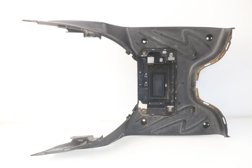 photo de TAPA REPOSAPIES PEUGEOT TWEET 125 (2010 - 2017) - Otra vista del artículo