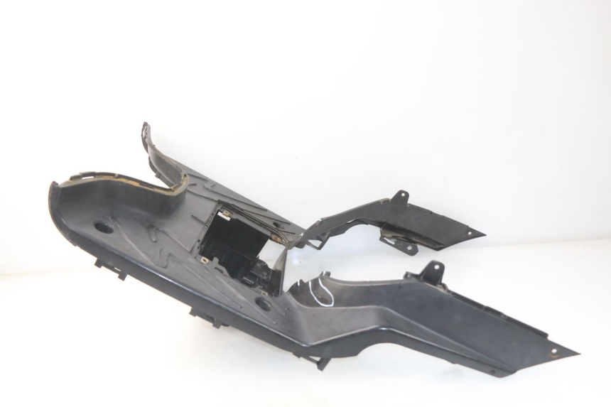 photo de TAPA REPOSAPIES PEUGEOT TWEET 125 (2010 - 2017) - Vista general del producto