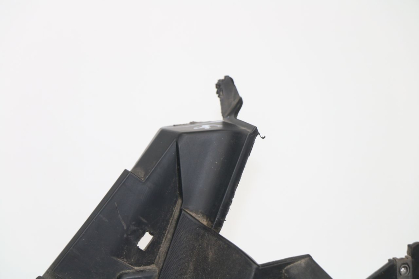 photo de TAPA REPOSAPIES RENAULT TWIZY 45 (2012 - 2019) - Detalle de la pieza