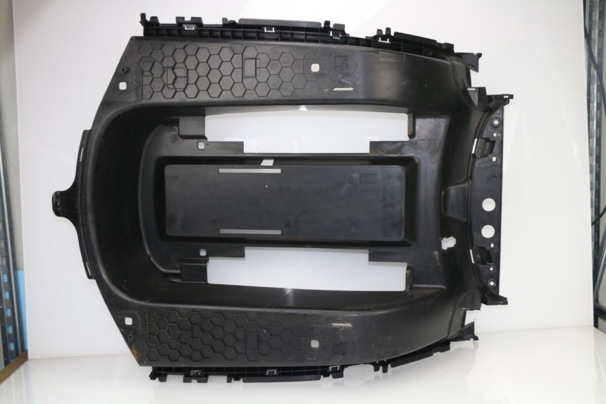 photo de TAPA REPOSAPIES RENAULT TWIZY 45 (2012 - 2019) - Zoom estado de uso