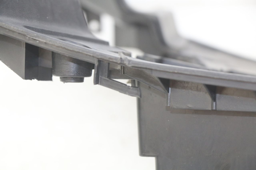 photo de ESTRIBO PEUGEOT V-CLIC VCLIC 50 (2007 - 2013) - Recambio usado revisado