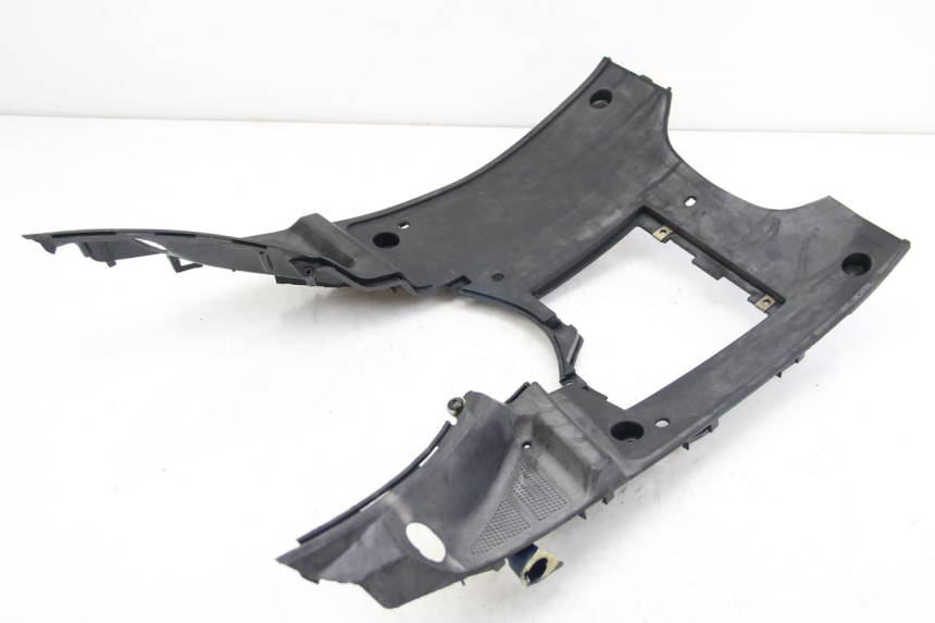 photo de ESTRIBO PEUGEOT V-CLIC VCLIC 50 (2007 - 2013) - Detalles de los puntos de fijación