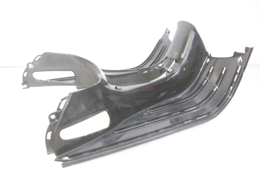 photo de TAPA REPOSAPIES PIAGGIO VESPA GTS SUPER IE 125 (2009 - 2016) - Recambio usado revisado