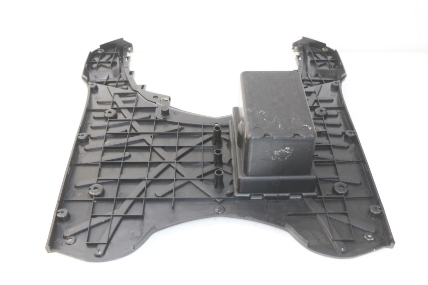 photo de TAPA REPOSAPIES EUROCKA VIRTUALITY GT 4T 50 (2011 - 2017) - Primer plano técnico