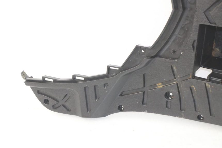 photo de TAPA REPOSAPIES EUROCKA VIRTUALITY GT 4T 50 (2011 - 2017) - Estado de la superficie y material