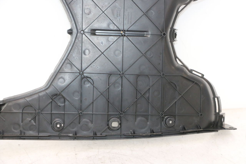 photo de ESTRIBO PEUGEOT VIVACITY NEW 2T 50 (2008 - 2017) - Estado de la superficie y material
