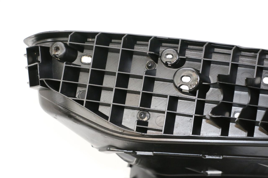 photo de ESTRIBO YAMAHA XMAX X-MAX 125 (2006 - 2009) - Detalles de los puntos de fijación