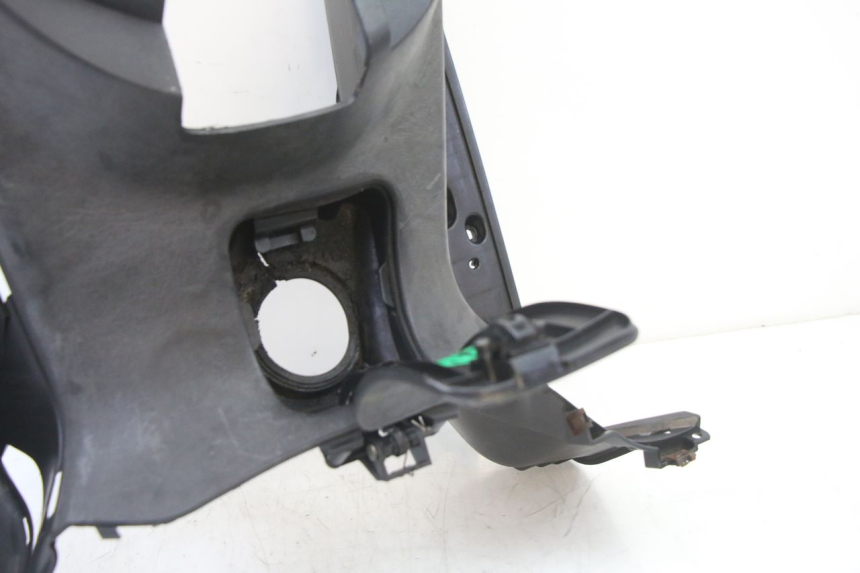 photo de ESTRIBO YAMAHA XMAX X-MAX 125 (2006 - 2009) - Recambio usado revisado