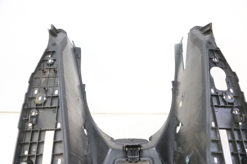 photo de ESTRIBO YAMAHA X-MAX XMAX 125 (2010 - 2013) - Otra perspectiva