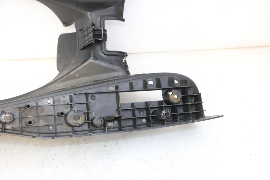 photo de ESTRIBO YAMAHA X-MAX XMAX 125 (2010 - 2013) - Primer plano técnico