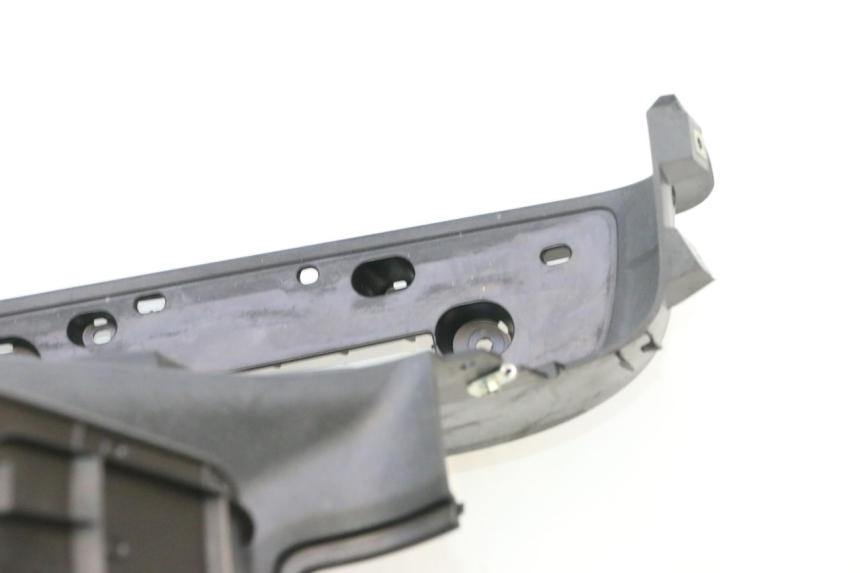 photo de ESTRIBO YAMAHA X-MAX XMAX 125 (2010 - 2013) - Detalle de la pieza