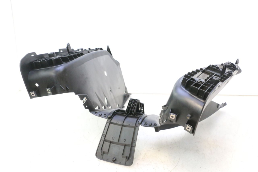 photo de ESTRIBO YAMAHA X-MAX XMAX 125 (2010 - 2013) - Características distintivas