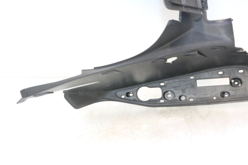 photo de ESTRIBO YAMAHA X-MAX XMAX 125 (2010 - 2013) - Otra perspectiva