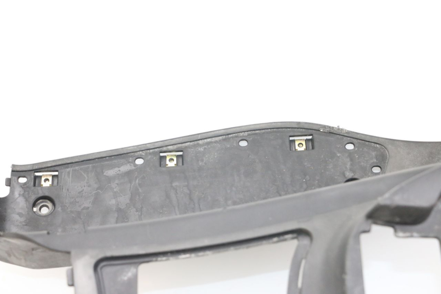 photo de Pisamanos KYMCO XCITING 250 (2006 - 2009) - Detalles de los puntos de fijación