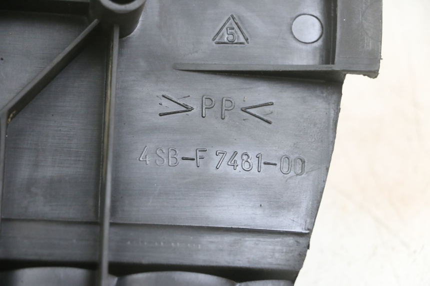 photo de TAPA REPOSAPIES YAMAHA BW'S NG NEXT GENERATION 50 (1996 - 2003) - Detalle de la pieza