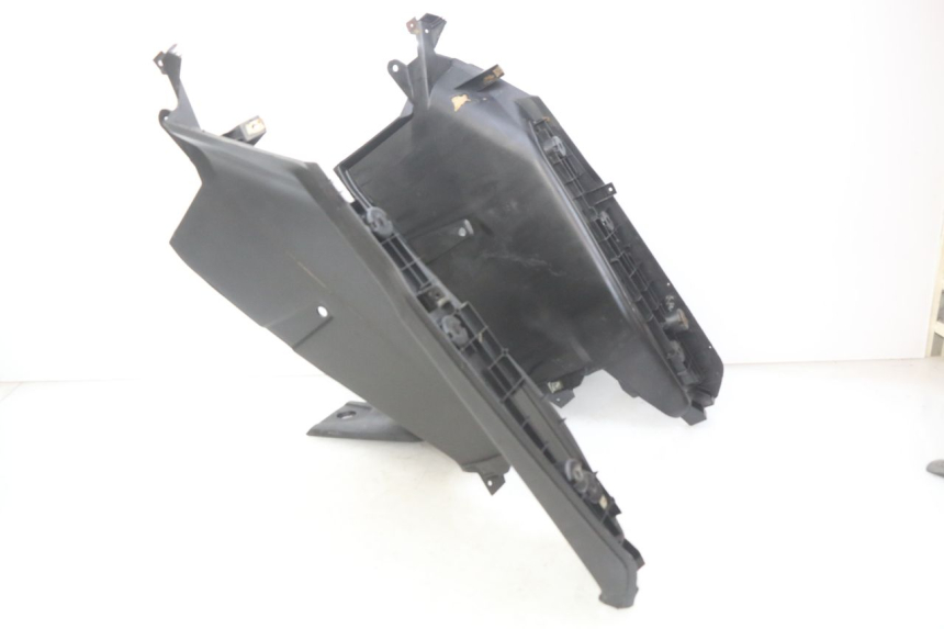 photo de ESTRIBO YAMASAKI YM T 125 (2015 - 2020) - Detalle de la pieza