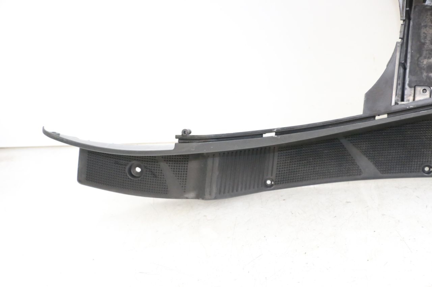 photo de TAPA REPOSAPIES YAMAHA YP MAJESTY 125 (2002 - 2006) - Inspección visual detallada