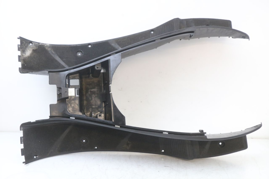 photo de TAPA REPOSAPIES YAMAHA YP MAJESTY 125 (2002 - 2006) - Detalle de la pieza