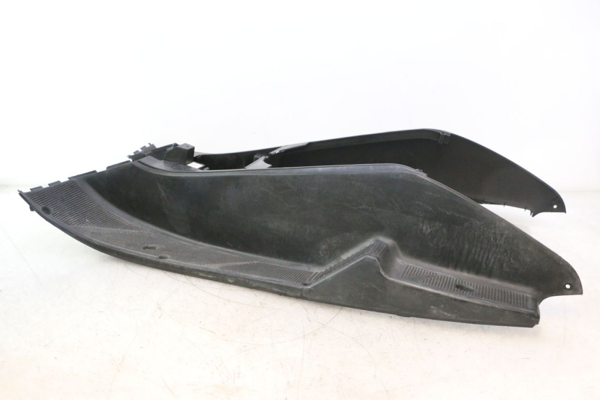 photo de TAPA REPOSAPIES YAMAHA YP MAJESTY 125 (2002 - 2006) - Marcados y referencias originales